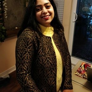 Priced to clear 🤑Arabesque brocade blazer